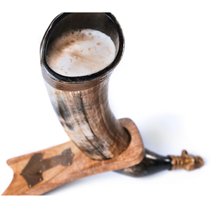 Cuerno Vikingo para Beber con Soporte Metálico, Cuerno Vikingo Auténtico Hecho a Mano para Cerveza y Vino - Product Image 1