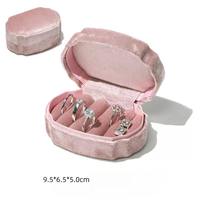 Boîte de présentation de bijoux en velours de luxe, forme octogonale, motif floral, options de couleurs variées, logo personnalisé