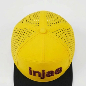 Casquette de golf OEM personnalisée à 7 panneaux, perforée, découpée au laser, à visière plate, faible MOQ, vente en gros, marque privée, ODM - Product Image 3