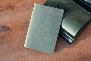 Porte-menu en cuir véritable personnalisé, menu multi-pages, livre de menu en gros, couverture de menu de restaurant, dossier de menu de luxe ALM-0066 - Product Image 1