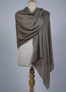 Étole unisexe en cachemire et laine fine VIC – Douce, couleur unie, légère et respirante, 70x200cm, pour usage quotidien en extérieur - Product Image 2