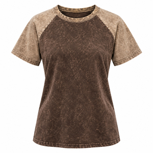 Camiseta elegante para mujer con lavado ácido, textura suave, estructura cómoda y diseño moderno. - Product Image 1