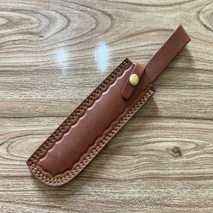 Étui à couteau en cuir marron avec fermeture à bouton, étui de rangement pour outils d'extérieur, design fait main avec passant de ceinture - Product Image 3