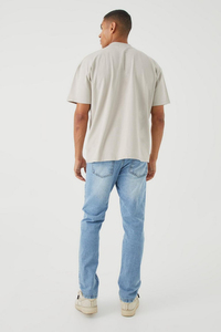 Jeans en denim rigide bleu clair de style vintage pour homme, coupe droite, bouton uni, printemps-été, fabrication sur mesure OEM - Product Image 3