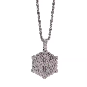 Pendentif en moissanite Vintel VE116 sur le thème des flocons de neige, argent 925 plaqué or, micro-incrustation, style hip-hop, collier unisexe, cadeau - Product Image 1