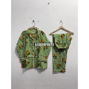 Conjunto de pijama de estilo romántico térmico de algodón con estampado de limones y rayas verdes para mujer, ropa de dormir de manga larga con cintura elástica y largo completo - Product Image 6