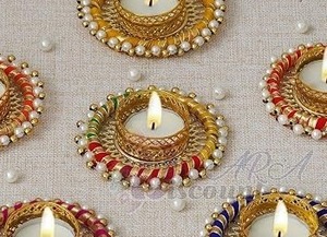 Support de bougie Hurricane artisanal, décoration Diwali, Diya festif perlé de perles et de fils de soie, mariages indiens, Noël, décoration intérieure - Product Image 6