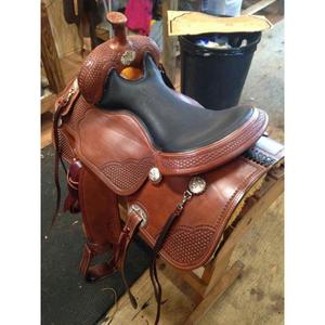 Selle de cheval de course en cuir de buffle véritable, support OEM, prix d'usine, artisanat, résistante à l'eau, écologique - Product Image 3