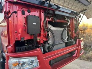 รถบรรทุกหัวลาก SINOTRUK HOWO ถังดีเซล 400-500 ลิตร ประสิทธิภาพสูง สำหรับขนส่งเหมืองระยะไกล 6x4 รถบรรทุกหัวลากมือสอง พวงมาลัยซ้าย - Product Image 4