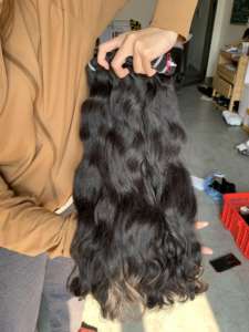 Extensiones de Cabello Humano Remy con Trama Única Ondulada Natural, Tejido de Cabello Sin Piojos, Sin Caída, Sin Químicos, Cabello Vietnamita Virgen - Product Image 2