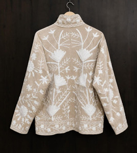 Veste en velours matelassé réversible écologique faite à la main, style Suzani, beige, broderie florale, style bohème, cadeau pour elle - Product Image 2