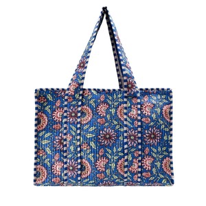 Sac fourre-tout matelassé en coton artisanal CRAFT HACKLE, imprimé floral, style bohème, léger, pour voyage, plage, toutes saisons - Product Image 1