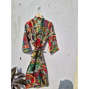 ชุดกิโมโนผ้าฝ้ายลายดอกไม้สำหรับผู้หญิง ชุดคลุมกิโมโนสไตล์โบฮีเมียน ชุดคลุมอาบน้ำน้ำหนักเบาสำหรับฤดูร้อน ชุดคลุมชายหาด ชุดลำลอง ชุดเดรสแบบพัน - Product Image 1