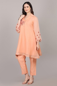 Ensemble élégant 2 pièces en cordon couleur pêche avec perles et broderies, collection stylée pour femmes - Product Image 6