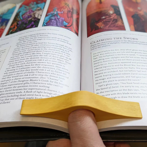 Soporte de Anillo para el Dedo para Leer Libros, Sujetador de Dedos de Madera - Product Image 1