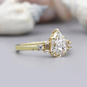 Bague de fiançailles en argent sterling massif 1,52 carats, sertie de cinq pierres, sertissage à tension, moissanite taille baguette latérale, pour cadeau d'anniversaire - Product Image 2