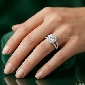 Bague de fiançailles Halo en or blanc 9K 10K 14K 15K pour femme, diamant de laboratoire IGI taille ronde, bijoux à bande fendue - Product Image 6
