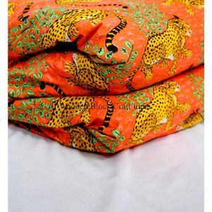 Tela Ligera 100% Algodón con Estampado Artesanal de Tigre Indio y Selva para Ropa de Niños, Fundas y Uso al por Mayor - Secado Rápido - Product Image 2
