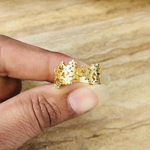 High Demand Floral <b>Rings</b> Boho Brass Band <b>Ring</b> For Women 18k Gold Plated <b>Dainty</b> Flower Pattern Hollow Wholesale Jewelry - Product Image 4