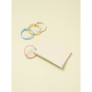 Set di anelli per carte colorati da 25 mm di 14 biglietti e porta carte - Product Image 1