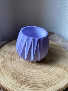 Porte-bougies en résine au design agréable pour la maison et la décoration de Noël - Product Image 2