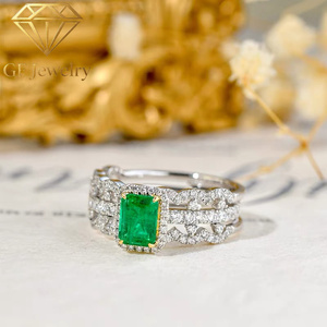Ensemble de bagues empilables pour femme, en platine, avec émeraude vert vif zambien couleur Wharton, diamant en dentelle et pierres fines, style INS, design antique et imposant - Product Image 1