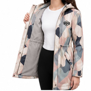 Veste parka thermique pour femme, pour l'extérieur, avec isolation épaisse, coque imperméable respirante et construction durable - Product Image 6