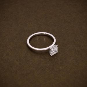 Anillo de Compromiso de Diamante Cultivado en Laboratorio con Corte Princesa de Alta Calidad, VVS2, Certificado IGI, Solitario, Oro de 14K/18K, Anillo de Propuesta para Mujer - Product Image 2