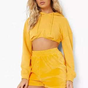 Sweat-shirt à capuche court jaune rayé pour femme, décontracté, à manches longues, avec cordon de serrage - Product Image 5