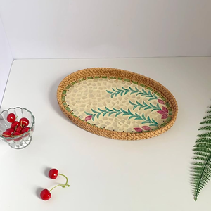 Plateau en rotin nacre fait main, forme ovale avec poignée, décoration d'intérieur et accessoire de rangement pour table - Product Image 4