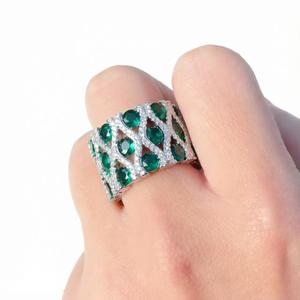 Bague géométrique en forme de X plaquée or blanc avec zircon cubique rouge rond pour femme, alliance de mariage, produit artisanal en gros - Product Image 6