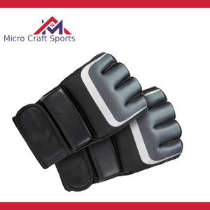 Gants de boxe MMA professionnels en cuir PU, logo personnalisé, fermeture de haute qualité, imperméables, antidérapants, fabricant d'équipements de boxe - Product Image 3