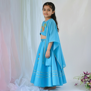 Conjunto de Lehenga Cómodo para Niñas con Tela Suave y Hermoso Diseño Bordado Disponible al Mejor Precio - Product Image 3