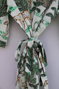 Bata Kimono de Algodón Suave con Estampado de Bloques y Dibujos Animados Naaz para Mujer, Camisón de Verano Hecho a Mano ODM con Cuello en V, Cintura Elástica y Largo hasta la Rodilla - Product Image 2