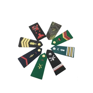 Épaulettes en tissu faites à la main personnalisées en gros, broderies, écussons à épingler avec perles, feutre non tissé pour accessoires d'uniforme de pilote - Product Image 4