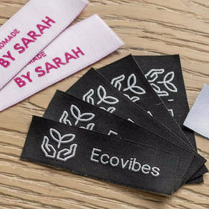 Échantillon Gratuit : Étiquettes Personnalisées pour Vêtements, Confort Haute Densité, Pliées en Extrémité, pour Hommes, Tissus Imprimés sur Mesure - Product Image 4