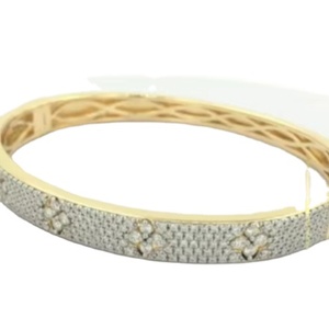 Brazalete de plata de ley con moissanita de forma redonda blanca, regalo de joyería para uso diario y de fiesta - Product Image 1