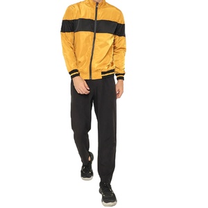 Ensemble de survêtement de haute qualité en coton/polyester coupe régulière avec logo personnalisé survêtement de jogging pour hommes respirant et confortable - Product Image 1