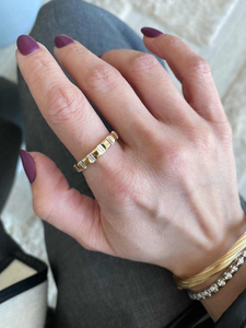 Anillo de Boda Estilo Hip Hop de Plata de Ley 925 con Moissanita de Corte Brillante y Engaste Pavé, VVS1 Color D, Media Eternidad - Product Image 3