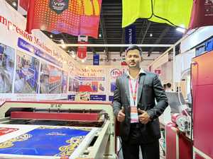 เครื่องพิมพ์แบบแท่นราบระบบลมอัตโนมัติขนาดใหญ่สองสถานี ได้รับการรับรองมาตรฐาน CE สำหรับงานพิมพ์แบบซับลิเมชั่น  รีดร้อนแผ่นโลหะ อลูมิเนียม - Product Image 6