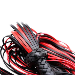 แส้หนัง PU สีดำและสีแดงพร้อมด้ามจับแบบถักสำหรับใช้กับกีฬาขี่ม้า - Product Image 4