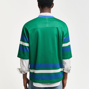 Última Moda en Camisetas de Fútbol con Cuello Acanalado, Corte Cuadrado, Malla Atlética, para Hombre, 2025 - Product Image 2