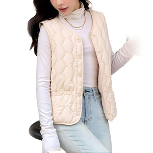Chaleco Acolchado Impermeable y Transpirable <span class=keywords><strong>de</strong></span> Talla Grande con Doble Abotonadura - Chaleco Acolchado con Forro Polar para Mujer, Ideal para Curvas - Product Image 1