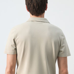 Polo décontracté pour homme, col rabattu, couleur unie, design élégant, service OEM, prêt pour le bureau, collection 2026, prix abordable - Product Image 5