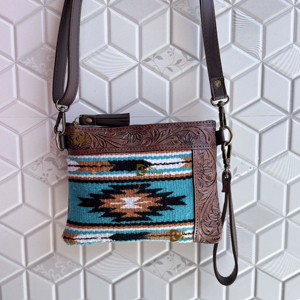Aztec Saddle Blanket Bolso de cuero con tirantes Bolso de cuero mecanizado a mano Diseñador de estilo occidental Bolsos de usos múltiples para mujeres - Product Image 1