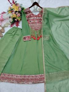 Vestido de Fiesta Shreeji Fashion Gown Salwar Kameez, Traje Pakistaní Indio para Bodas, Estilo Bollywood, Seda, Nuevo - Product Image 4