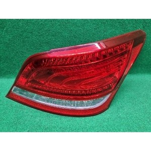 Feu arrière droit d'occasion Equus 924023N000 - Product Image 1