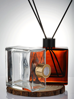 Bouteille en verre fantaisie pour bâtonnets d'aromathérapie 120ml 200ml, flacon diffuseur de parfum en verre noir vide de luxe personnalisé