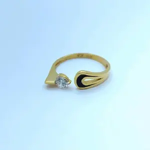 Anillo de Dedo Solitario de Oro Amarillo con Circonita Cúbica para Mujer, Joyería Única, Anillo de Oro de 22K, Diseño Geométrico Moderno, Marcado 916 - Product Image 1