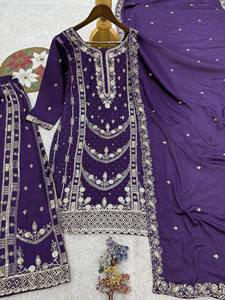 Conjunto de Salwar Kameez Morado Bordado, Vestido Tradicional Indio Pakistaní para Mujer con Dupatta, para Bodas y Fiestas - Product Image 4